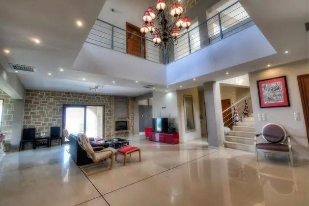 Amazing Villa Arios