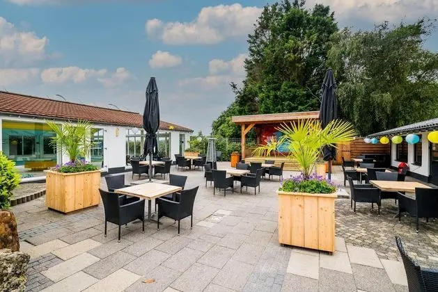 Amazing Chalet in Oostkapelle With Garden - Lobi