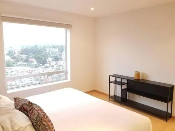 Amazing City Views in Big Apartment With Amenities - Oda