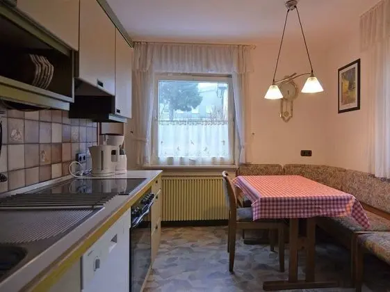 Amazing Holiday Home in Altastenberg With Parking - Mutfak