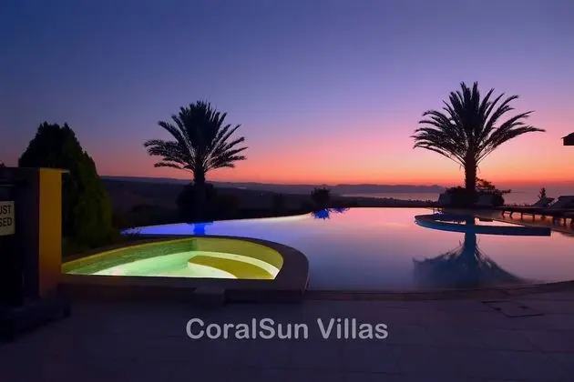 Amazing Luxury Villa, Enormous Heated Pool Jacuzzi, Gym, Games Room In Paphos