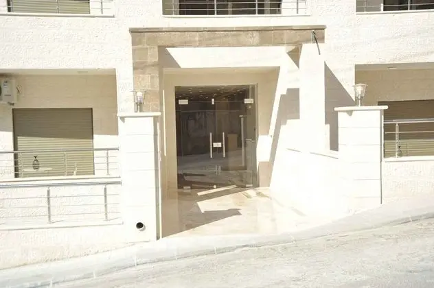 Amazing one Bedroom Apartment in Amman, Elwebdah 2