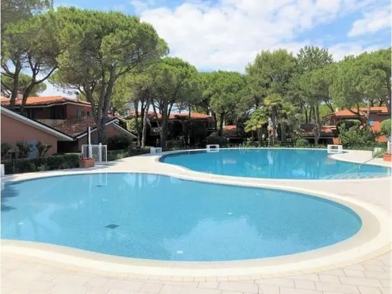Amazing Residence Swimming Pool - Private Beach Place Included by Beahost - Öne Çıkan Resim