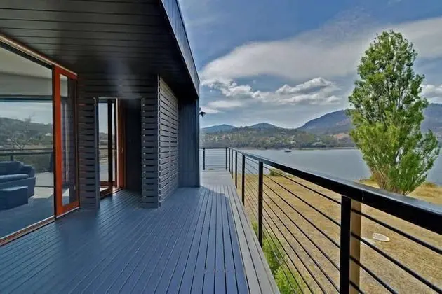 Amazing Unique Five-Star Waterfront Retreat