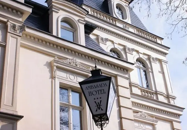Hotel Ambasada Bolesławiec - Dış Mekan