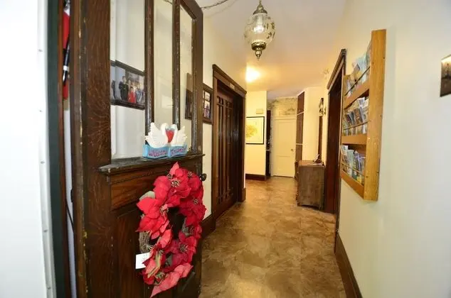 Ambassador B&B Guest Home - Lobi