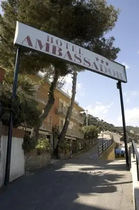 Hotel Ambassador - Dış Mekan