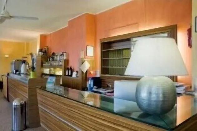 Hotel Ambassador - Lobi
