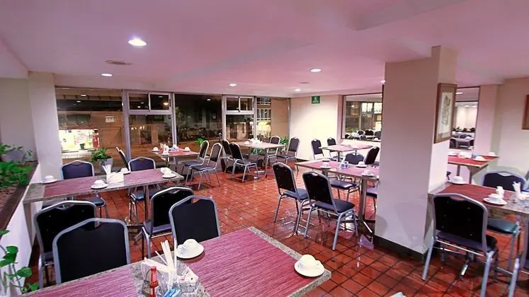 Hotel Ambassador - Yerinde Yemek