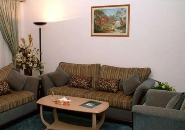 Ambassador Suites - Oda