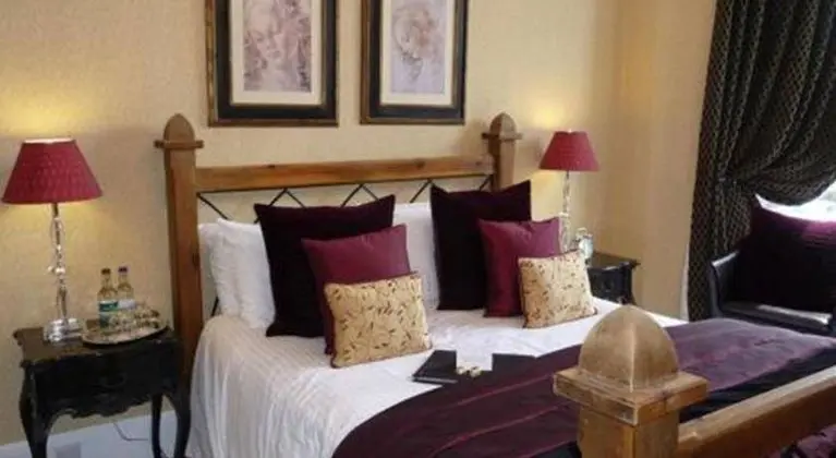 The Ambassador Townhouse