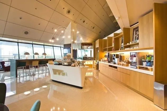 Ambassador Transit Lounge Singapore T2 - Yerinde Yemek