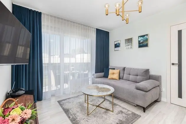 Amber Estate III Apartments by Renters - Öne Çıkan Resim