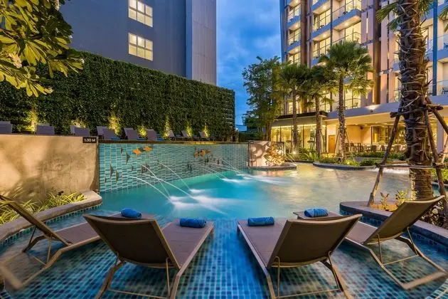 Hotel Amber Pattaya - Havuz