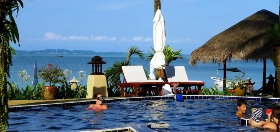 Amber Sands Beach Resort - Havuz