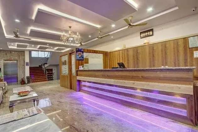 Hotel Ambika International Byndoor - Lobi
