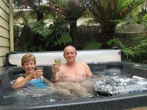 Ambleside Luxury Bed & Breakfast - Havuz