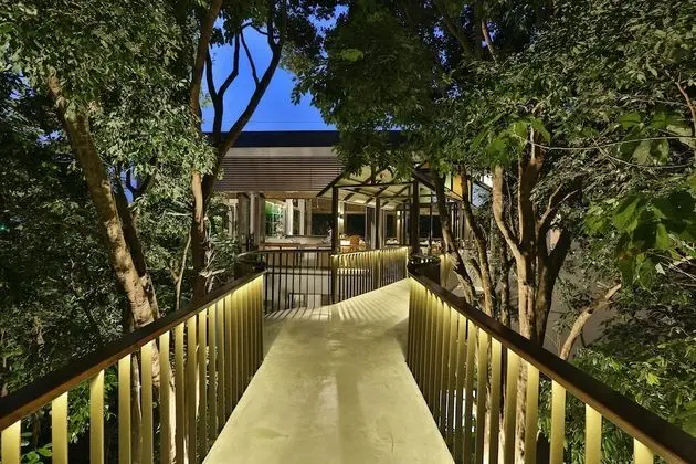 Ambong Pool Villas