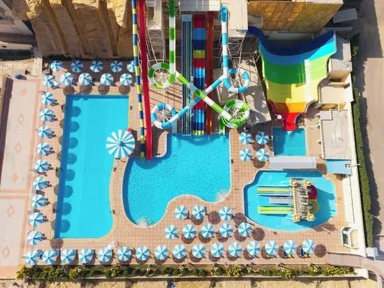 AMC Royal Hotel & Spa - Dış Mekan