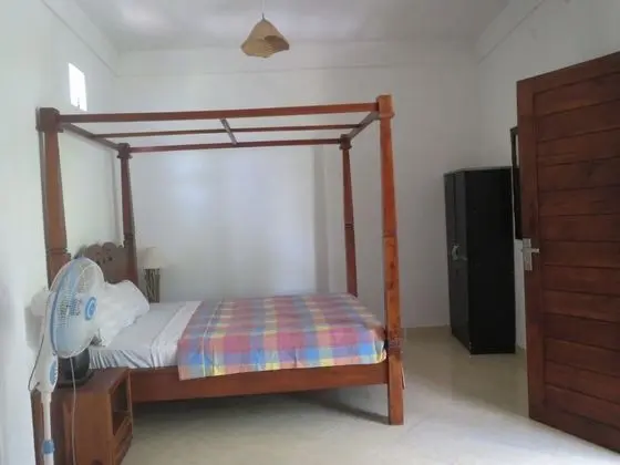 Amed Sari Beach Guesthouse - Oda
