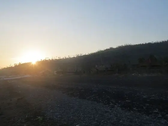 Amed Sari Beach Guesthouse - Plaj