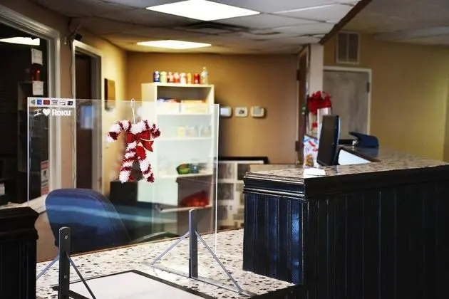 American Best Inn - Lobi