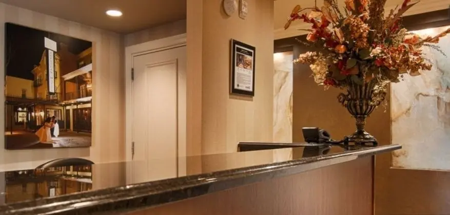 American Hotel - Lobi
