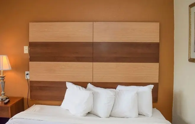 Americana Inn, a Travelodge by Wyndham - Oda