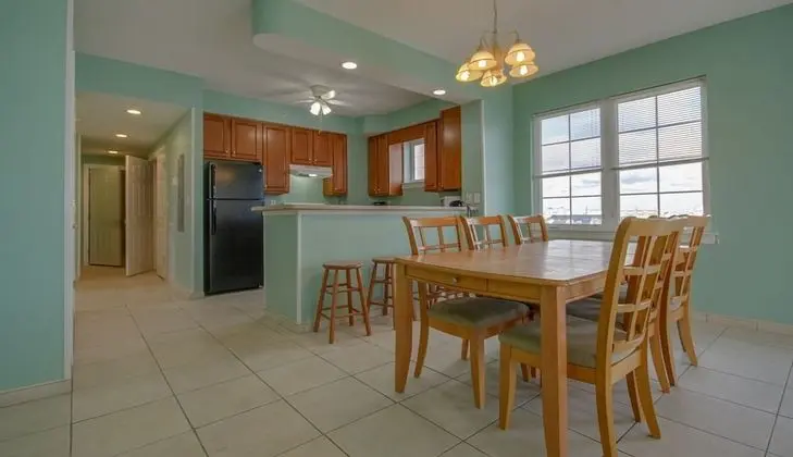 Americana Princess Suites and Condos - Yerinde Yemek