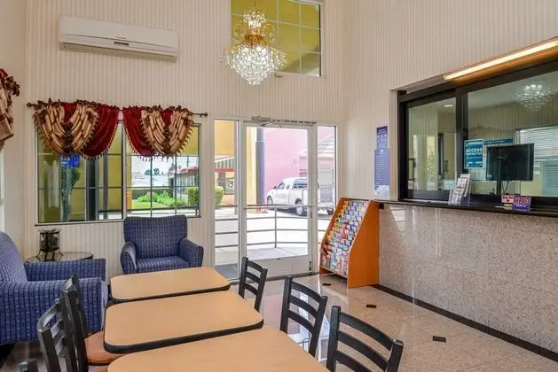 Americas Best Value Inn-Azusa/Pasadena - Lobi