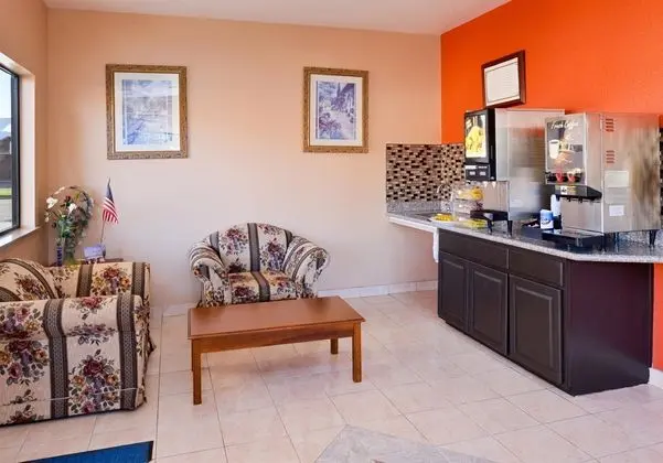 Americas Best Value Inn Baytown - Lobi