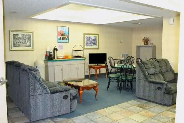 Americas Best Value Inn Clarksville