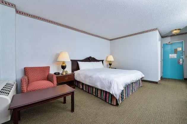Americas Best Value Inn - Cleveland Airport