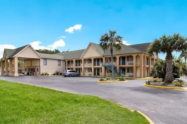 Americas Best Value Inn Darien - Dış Mekan