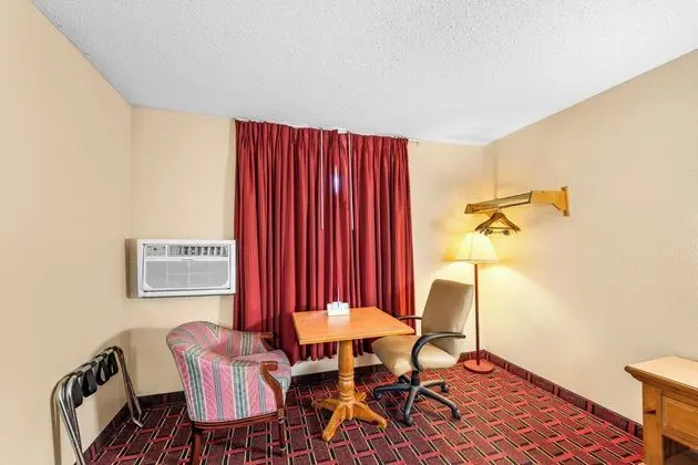 AMERICAS BEST VALUE INN DECATUR, IL