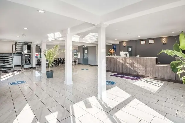 Americas Best Value Inn East Peoria - Yerinde Yemek