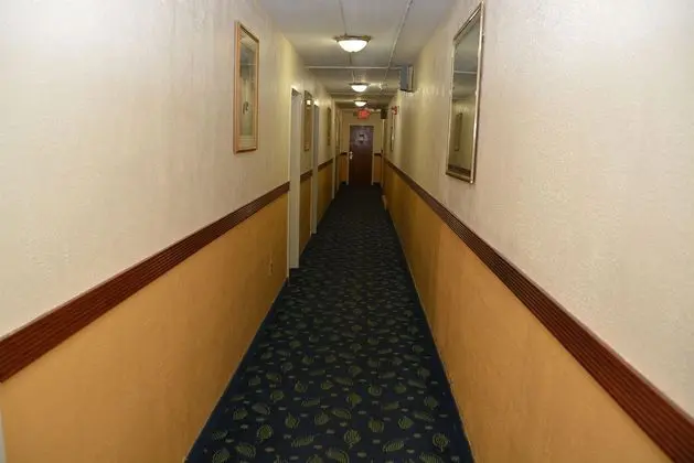 Americas Best Value Inn Geneva