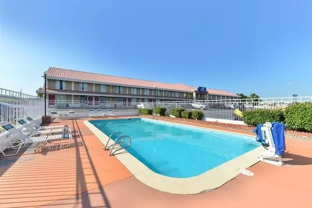 Americas Best Value Inn - I-44 West - Rt 66