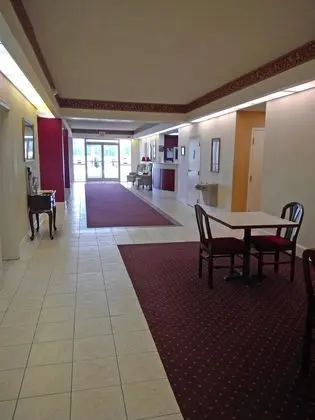 Americas Best Value Inn Kinston - Lobi