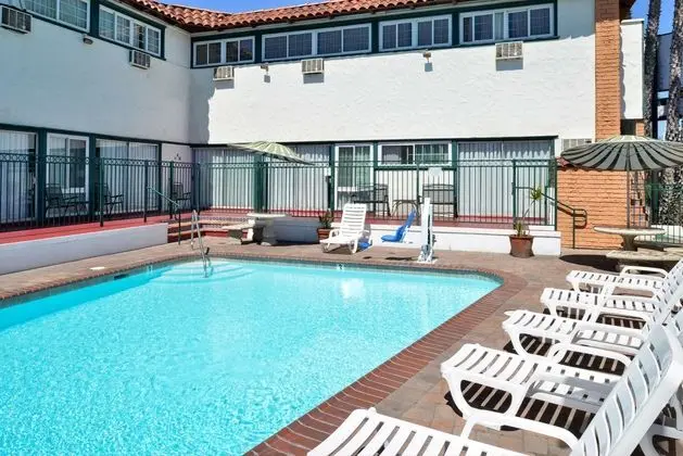 Americas Best Value Inn - Loma Lodge - Havuz