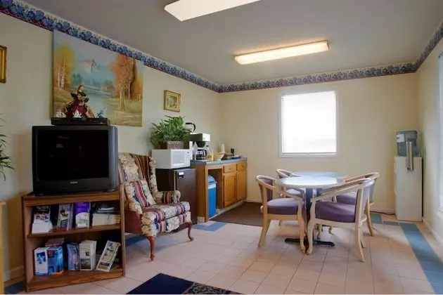 Americas Best Value Inn Loudon Lenoir City - Kahvaltı