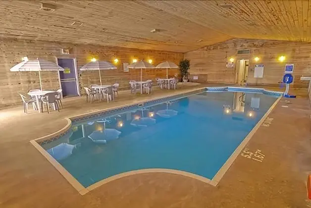 Americas Best Value Inn Marquette