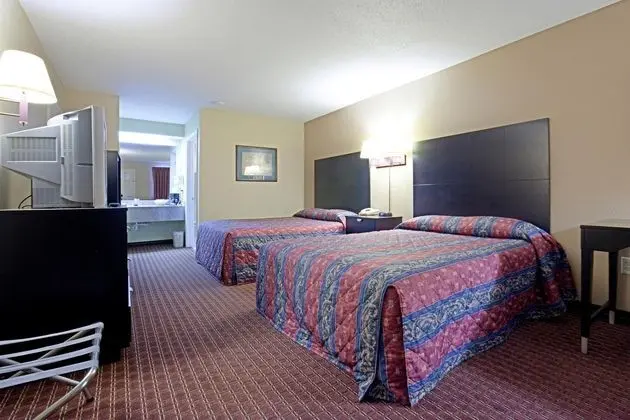 Americas Best Value Inn-Montezuma