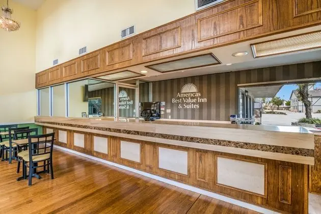 Americas Best Value Inn - Lobi