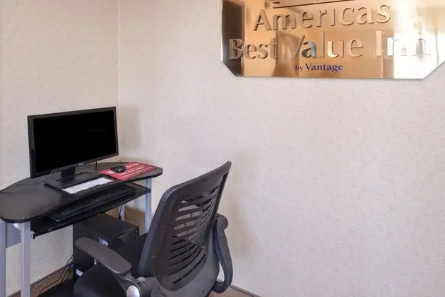 Americas Best Value Inn - Pittsburgh Airport