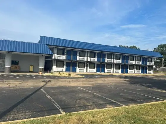 Americas Best Value Inn Pontotoc - 1