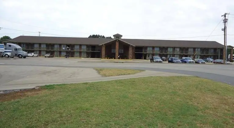 Americas Best Value Inn Roland