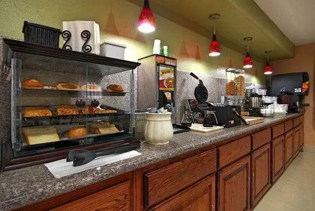 Americas Best Value Inn Sinton - Genel