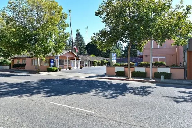 Americas Best Value Inn - Sky Ranch