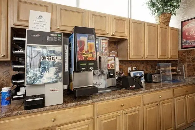 Americas Best Value Inn Smithtown/Long Island
